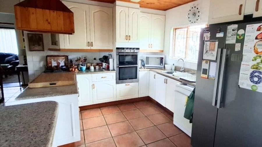 4 Bedroom Property for Sale in Lower Robberg Western Cape